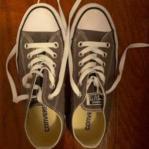 grey Converse all-star size 6.5
